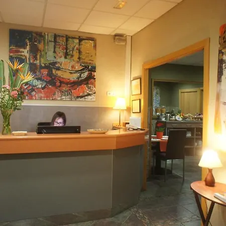 Mr Hotel